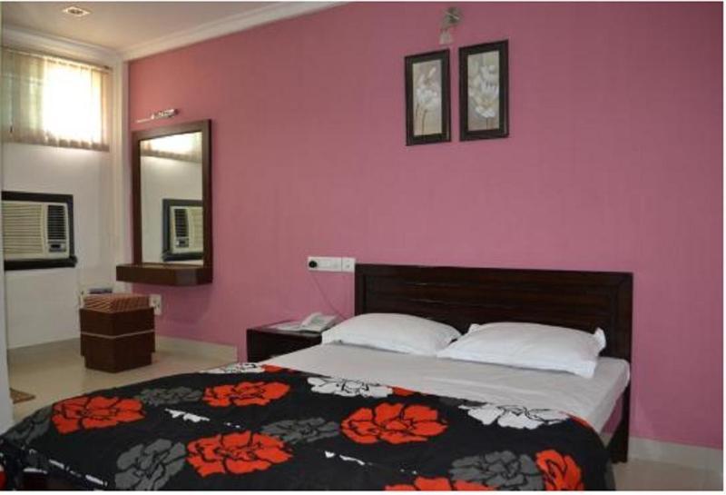 Balaji Residency Hotel Hyderabad Exterior photo