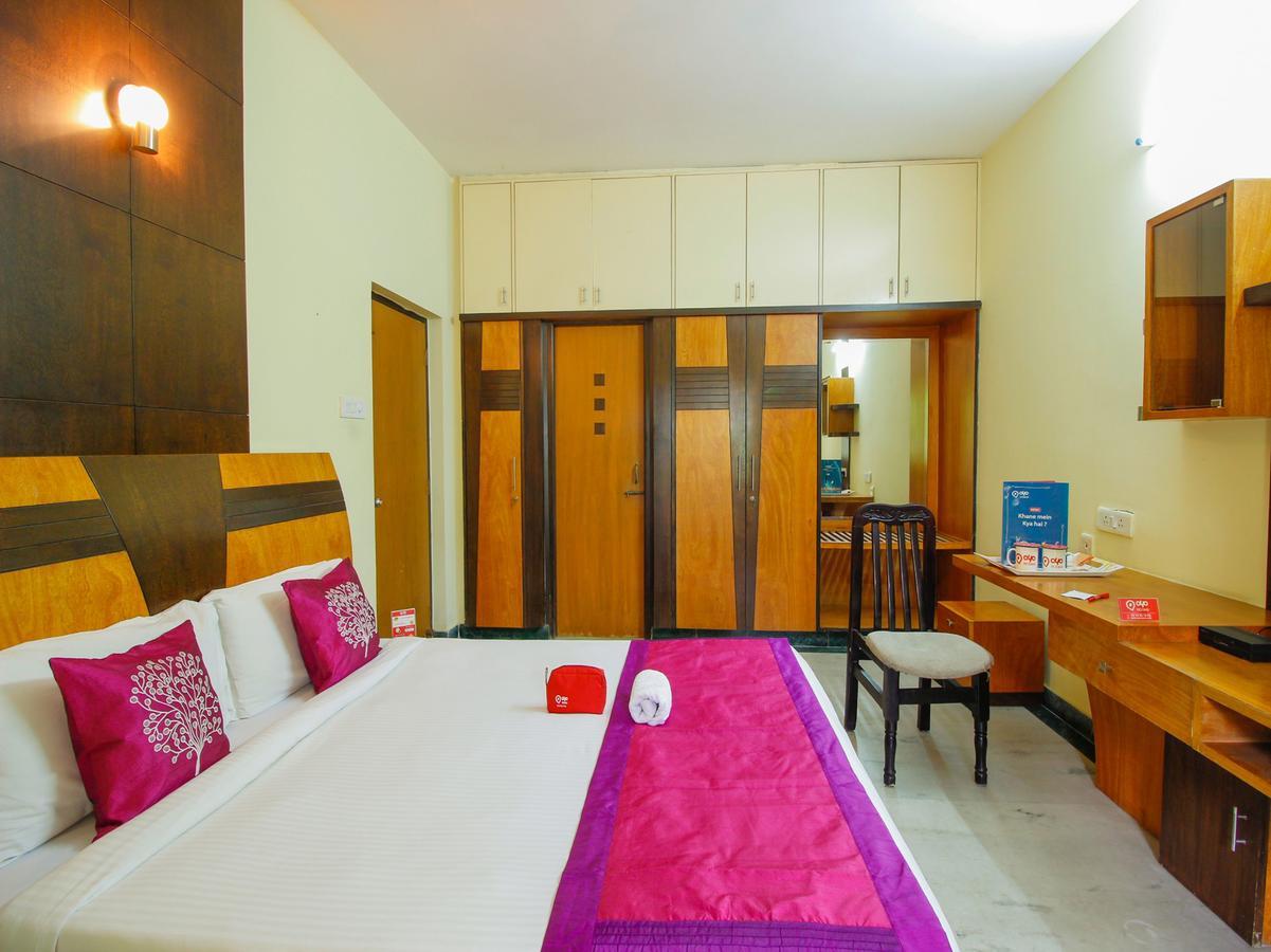 Balaji Residency Hotel Hyderabad Exterior photo