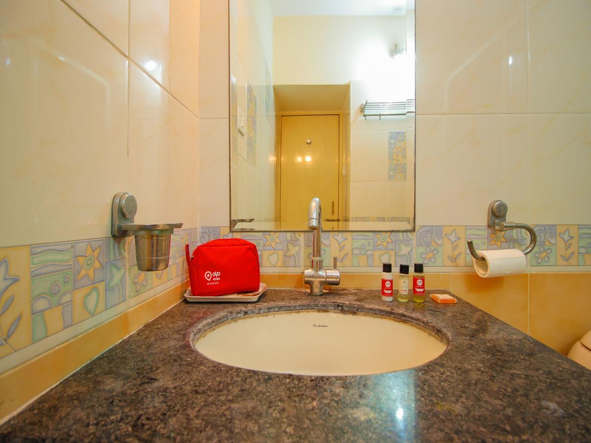 Balaji Residency Hotel Hyderabad Exterior photo