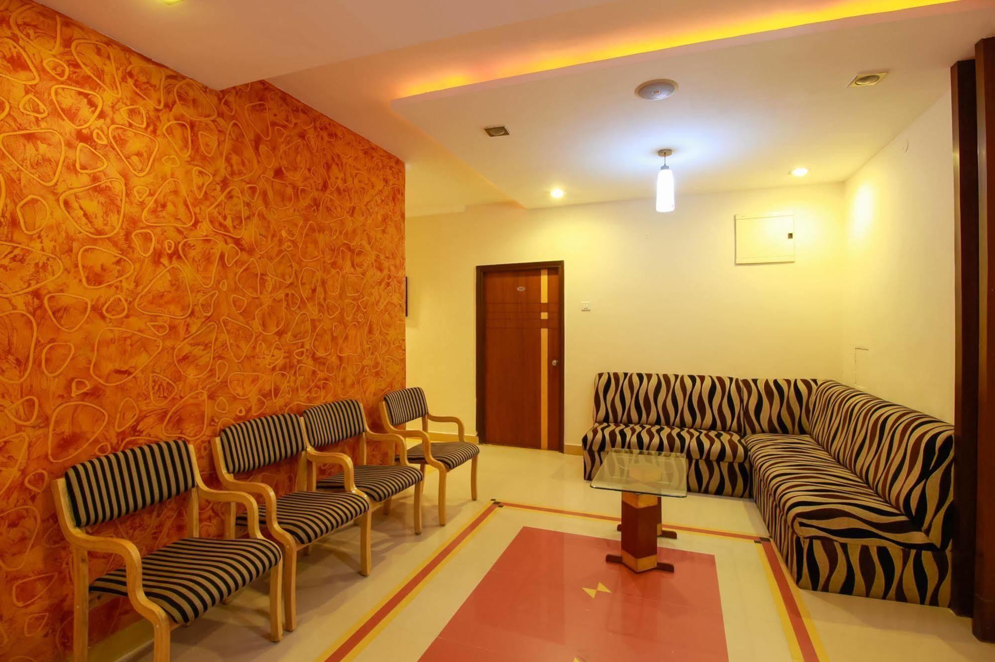 Balaji Residency Hotel Hyderabad Exterior photo