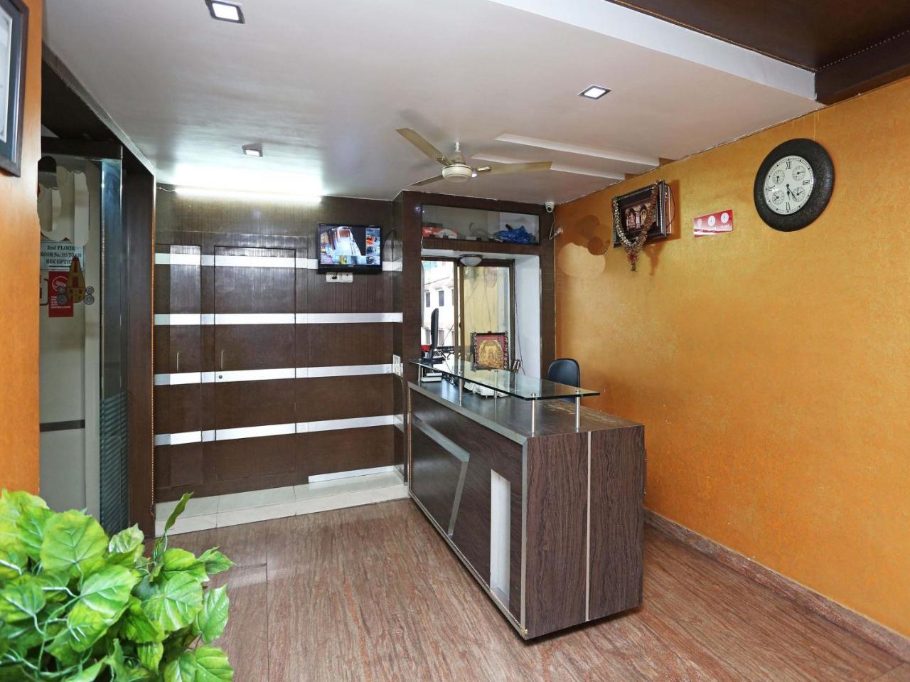 Balaji Residency Hotel Hyderabad Exterior photo